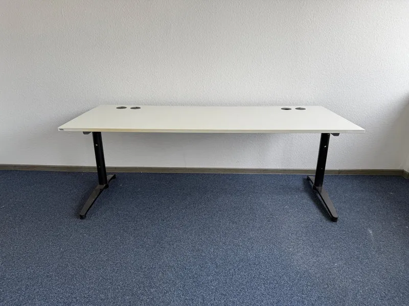 Assmann manuell höhenverstellbarer Schreibtisch Weiß