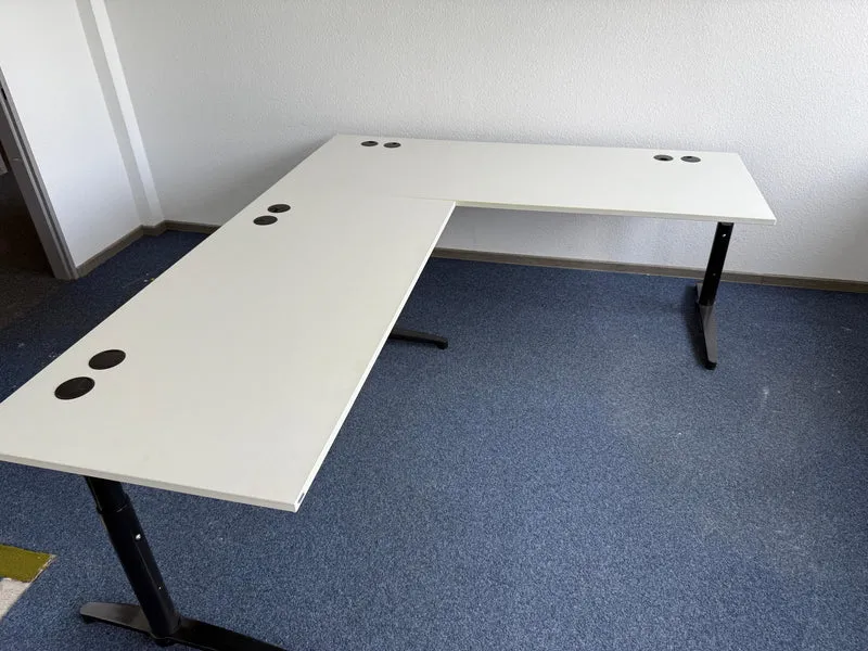 Assmann manuell höhenverstellbarer Schreibtisch Weiß