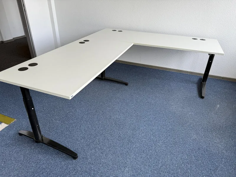 Assmann manuell höhenverstellbarer Schreibtisch Weiß
