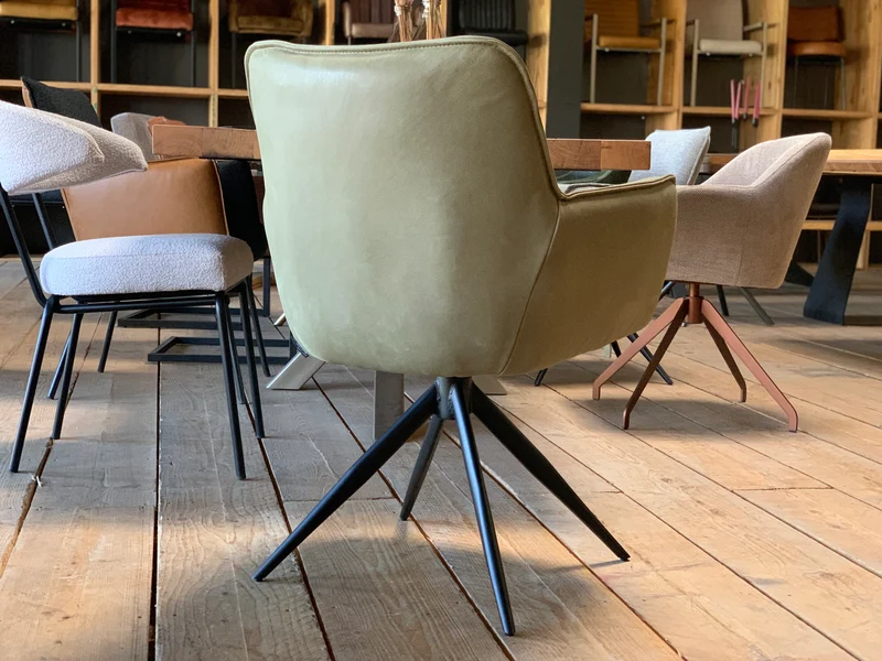Drehbarer Lederstuhl BL26T