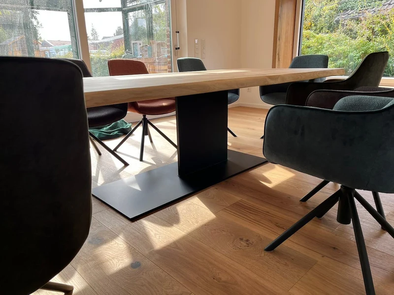 Esstisch Lova