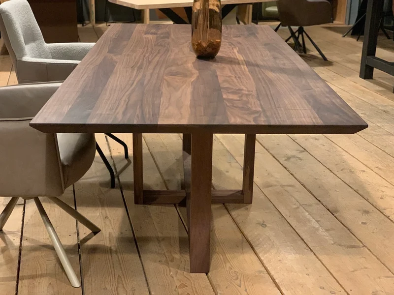 Massivholztisch Malea
