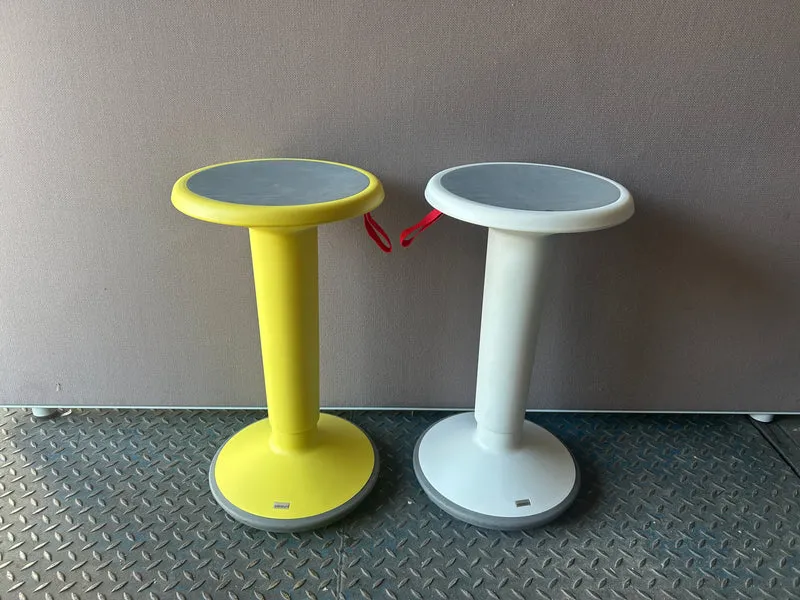 Interstuhl UPis1 110U Hocker Gelb / Weiß