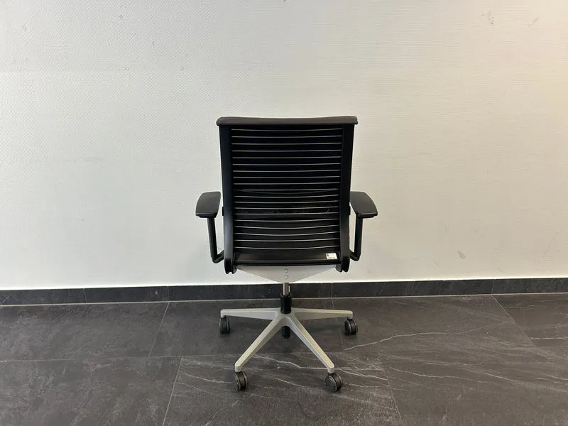 Steelcase Think Bürodrehstuhl Grau