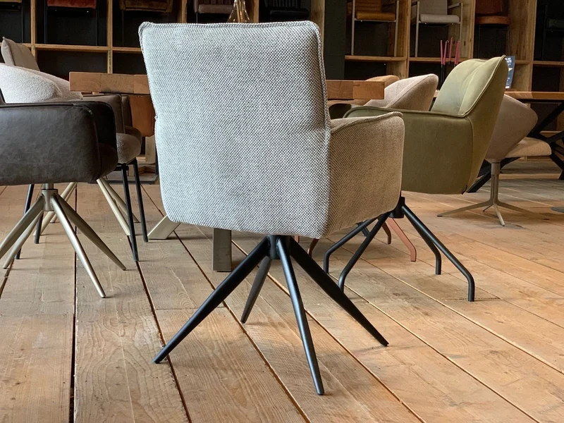 Drehbarer Polsterstuhl S158T