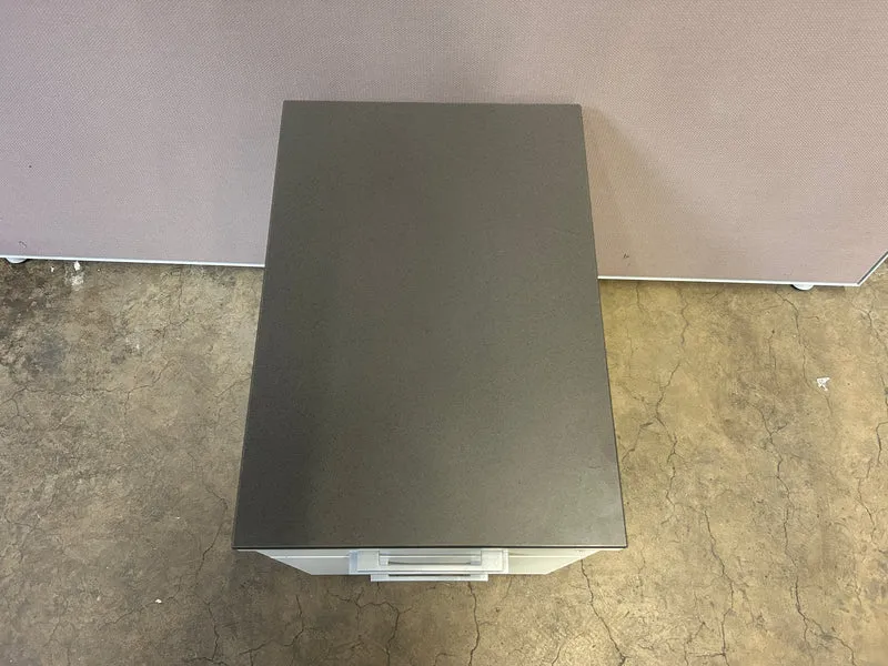 Kinnarps Ordemo Rollcontainer Weiß Schwarz