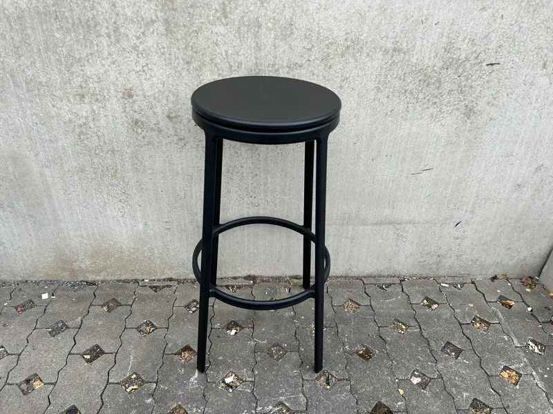 Infiniti Round&Round Hocker