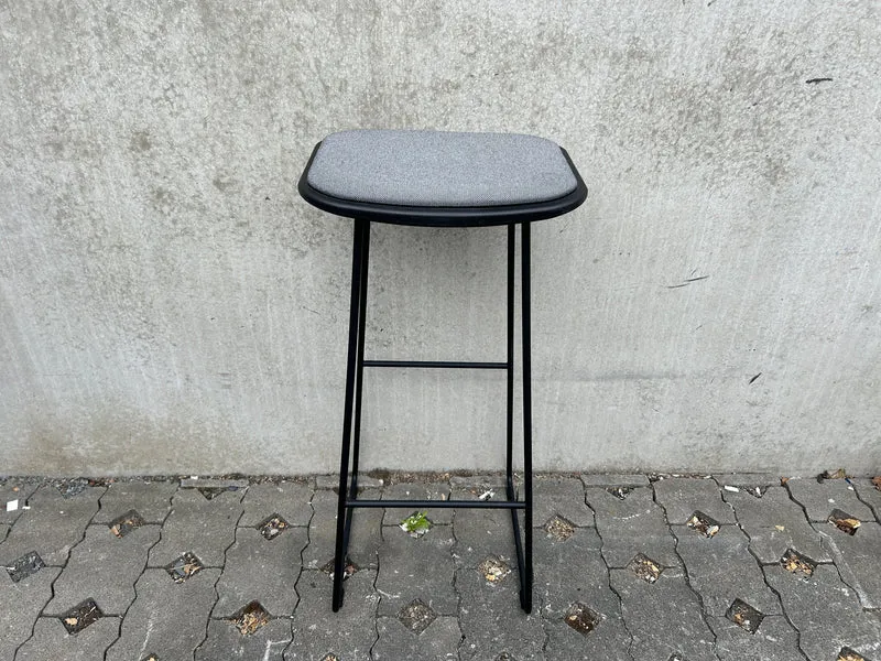 Infiniti Klejn Bar Stool Hocker