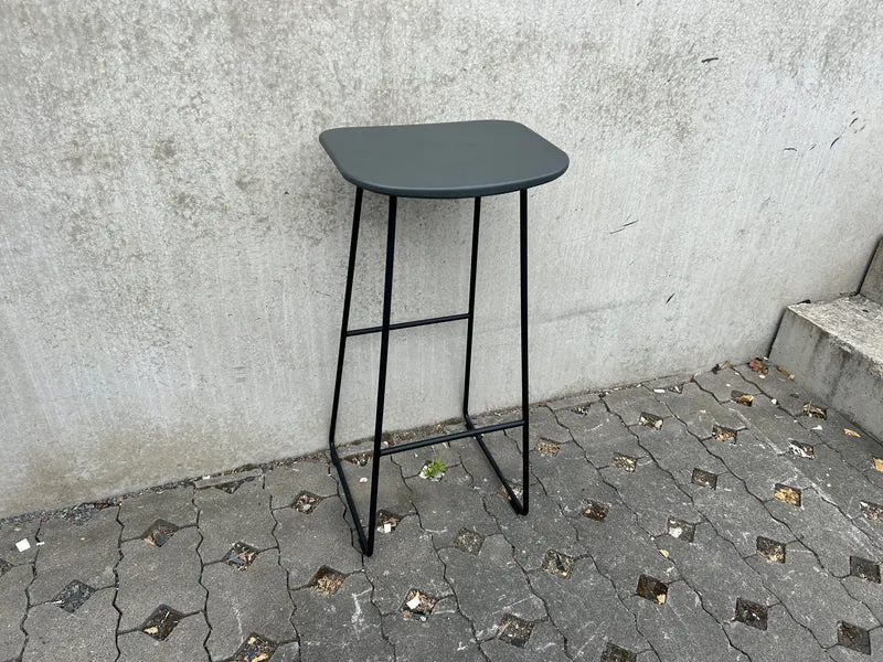 Infiniti Klejn Bar Stool Hocker