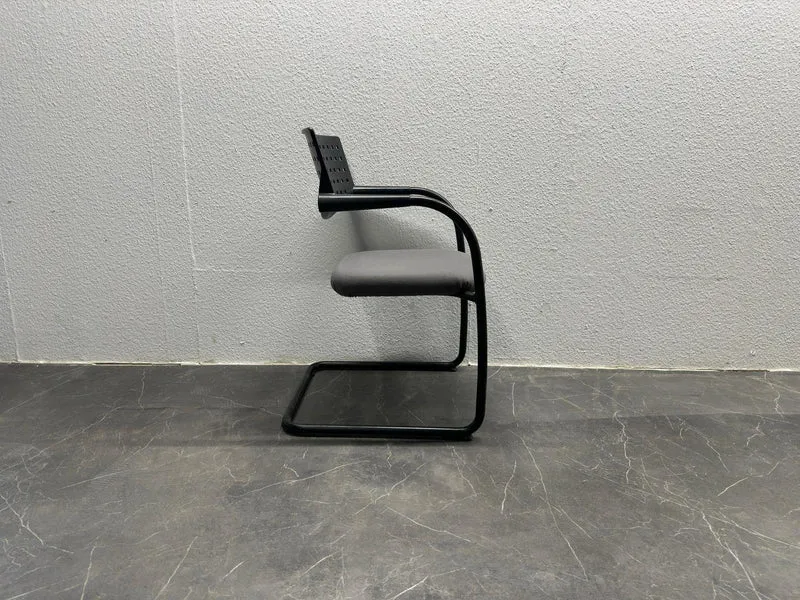 Vitra Visavis Konferenzstuhl Grau
