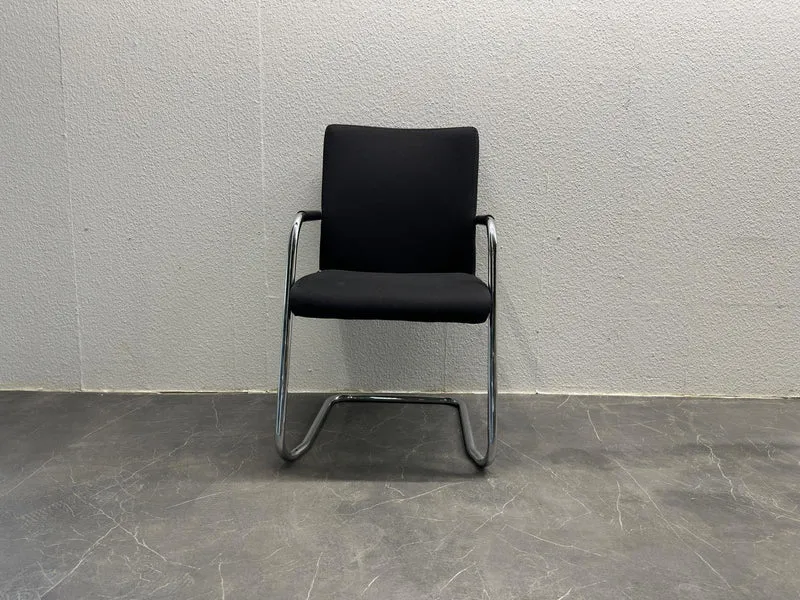 Steifensand Konferenzstuhl Schwarz
