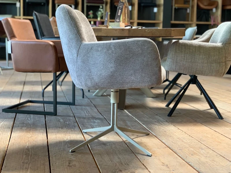 Stühle Esszimmer in Stoff S60G