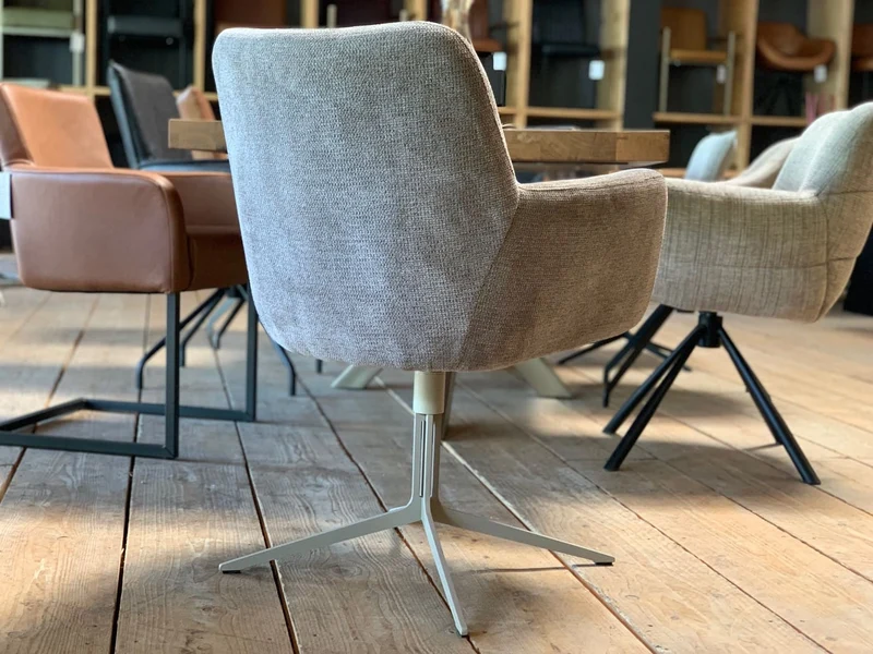 Stühle Esszimmer in Stoff S60G