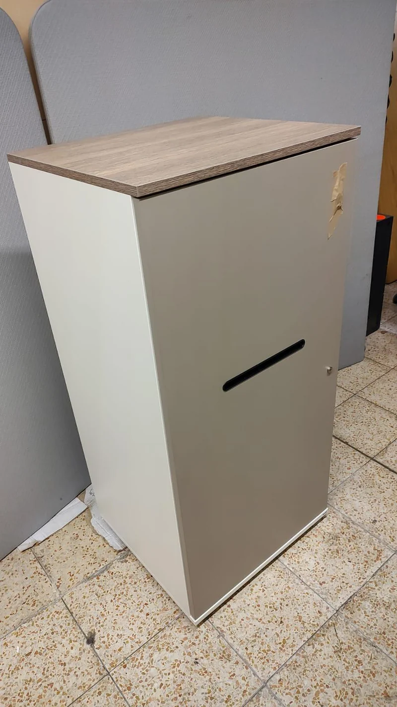 Bene Aktenschrank Weiß / Taupe