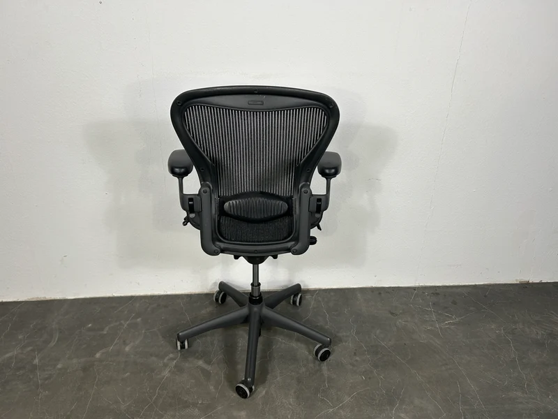Herman Miller Aeron Bürodrehstuhl Anthrazit