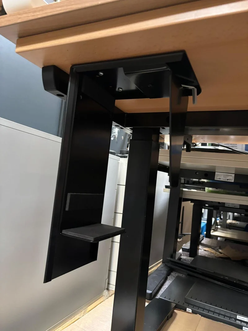 Computerhalter Modell 2001 Schwarz
