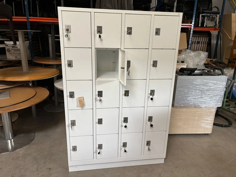 Schließfachschrank Weiß