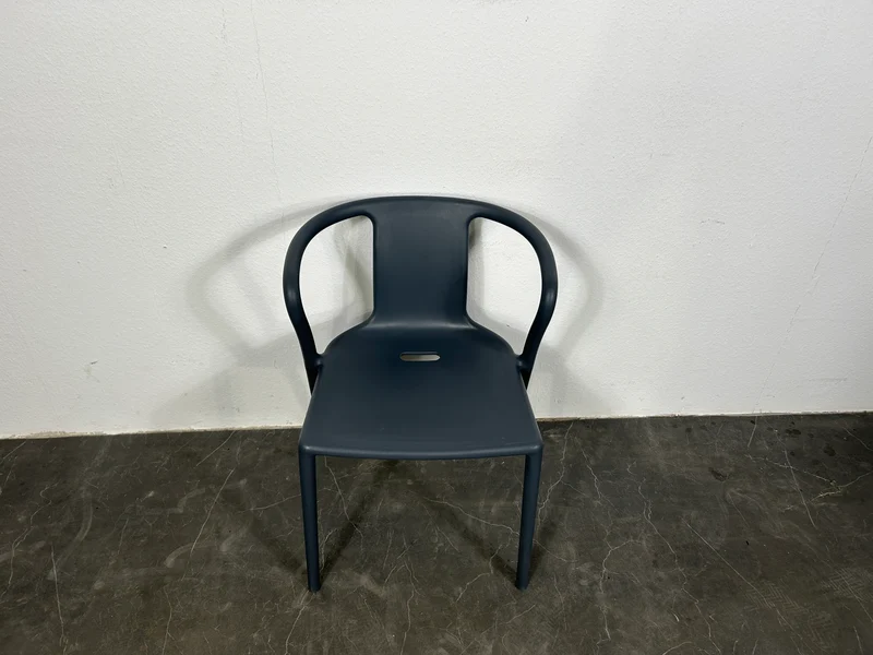 Magis Air Armchair Konferenzstuhl Anthrazit