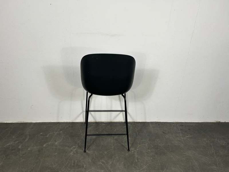 Gubi Beetle Barhocker Schwarz