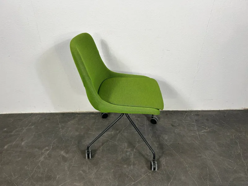 Brunner Crona 6383 Konferenzstuhl auf Rollen Grün