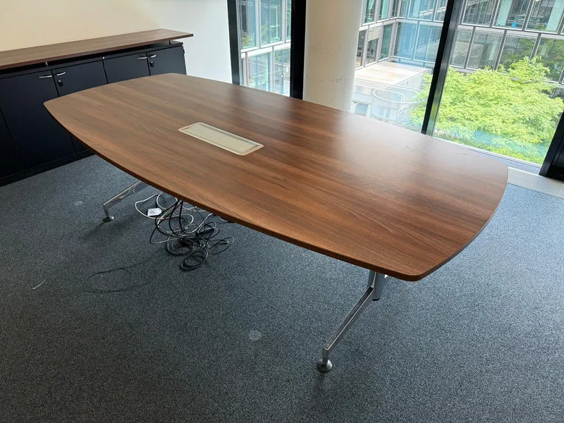 Steelcase Konferenztisch Nussbaum