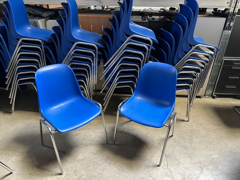 Konferenzstuhl/Stapelstuhl/Schalenstuhl Blau