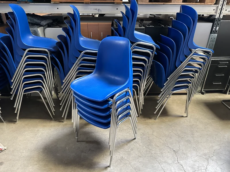 Konferenzstuhl/Stapelstuhl/Schalenstuhl Blau