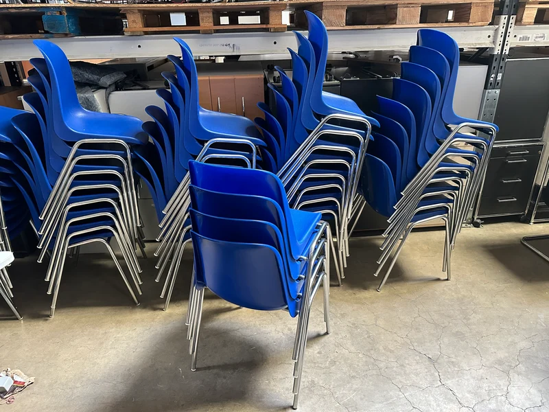 Konferenzstuhl/Stapelstuhl/Schalenstuhl Blau