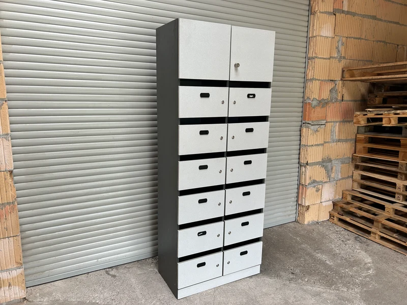 Postfachschrank Grau
