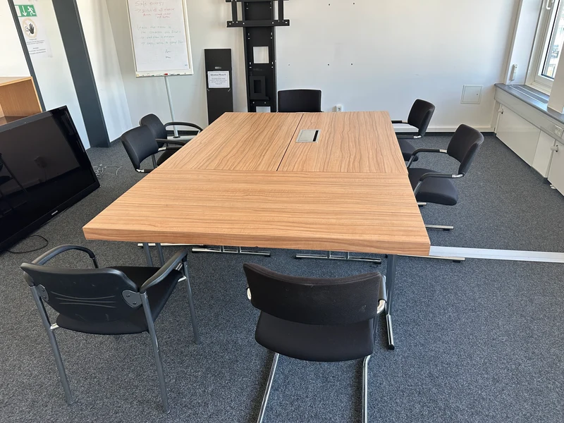 Konferenztisch Klapptisch Nussbaum
