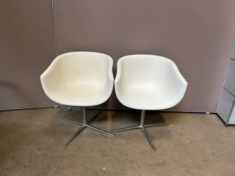 Segis Derby Schalenstuhl