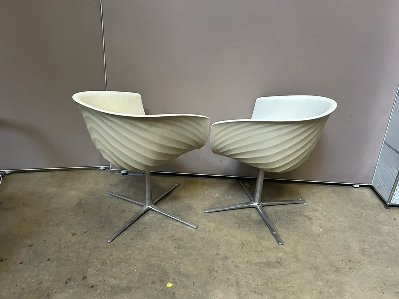 Segis Derby Schalenstuhl