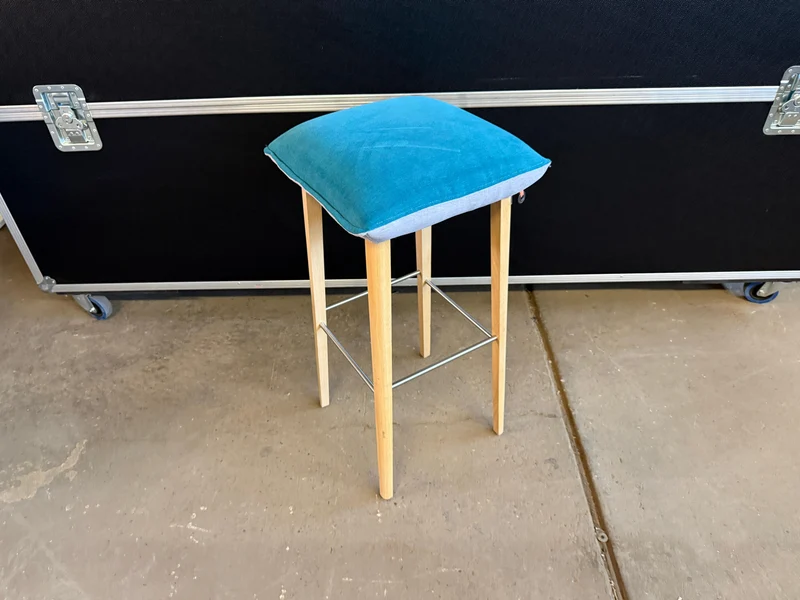 Mobitec Soda Polster Hocker Blau