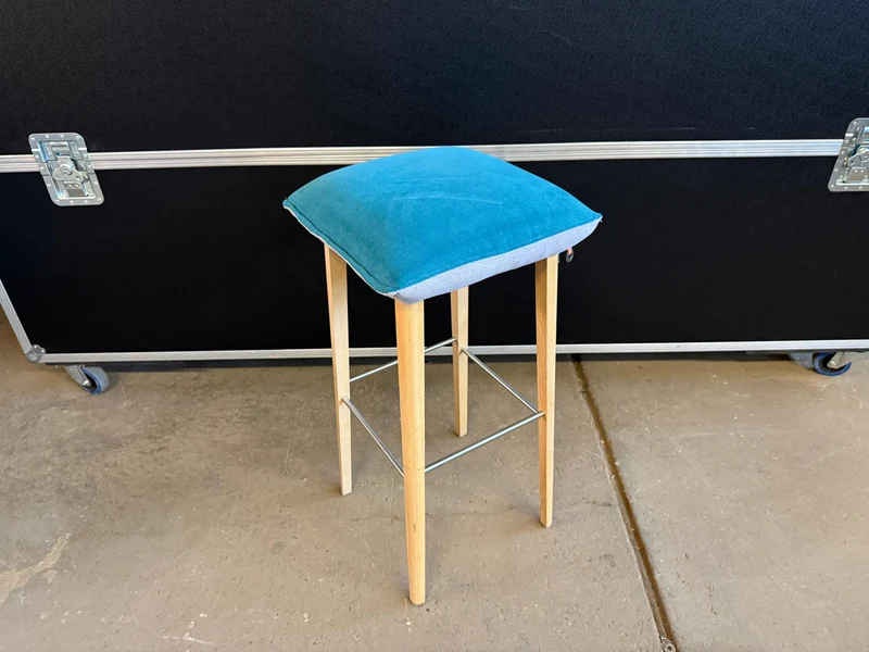 Mobitec Soda Polster Hocker Blau
