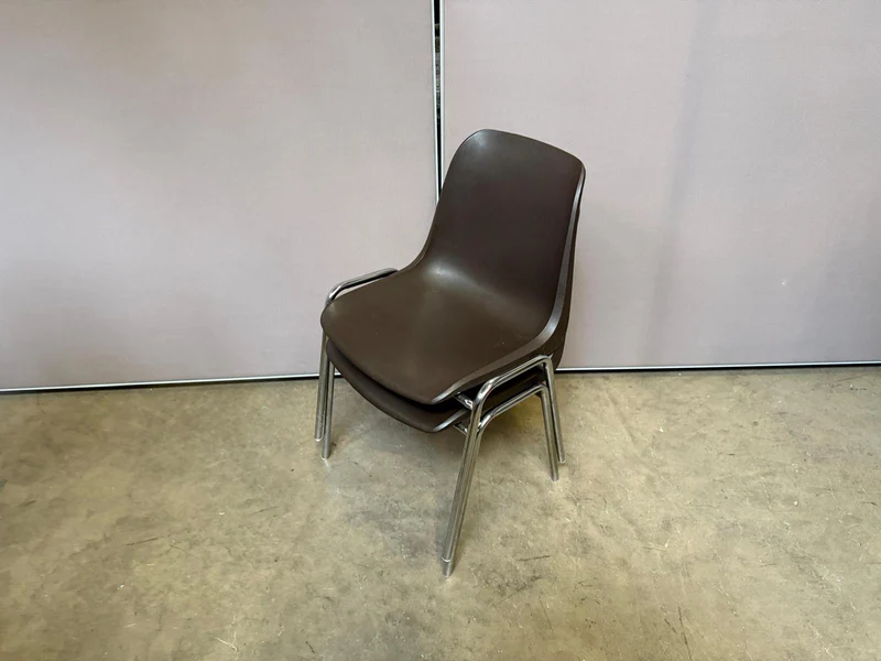 Konferenzstuhl Braun