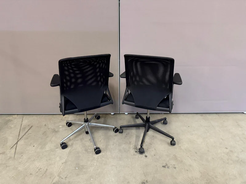 Vitra Meda Bürodrehstuhl