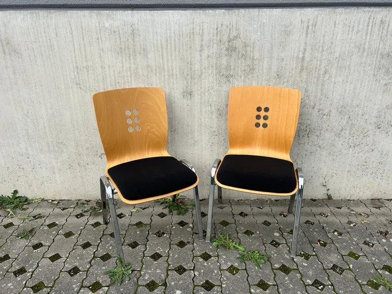 Konferenzstuhl Holz / Schwarz
