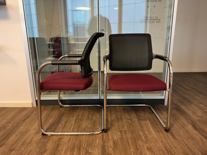 Dauphin Konferenzstuhl Schwarz / Rot mit Netzrücken