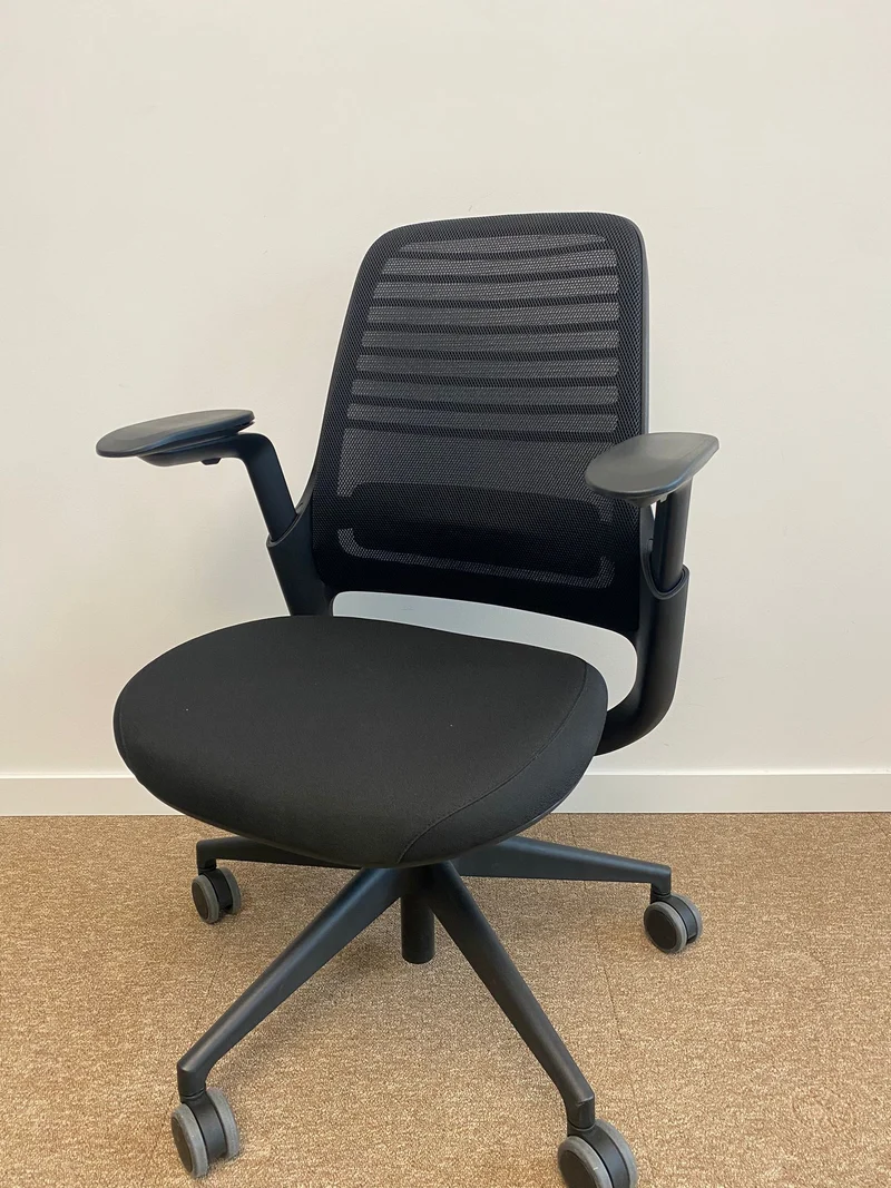Steelcase Series 1 mit Netzrücken Bürodrehstuhl