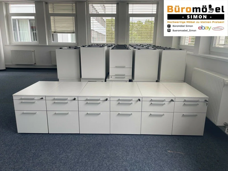 Steelcase manuell Höhenverstellbarer Schreibtisch Weiß