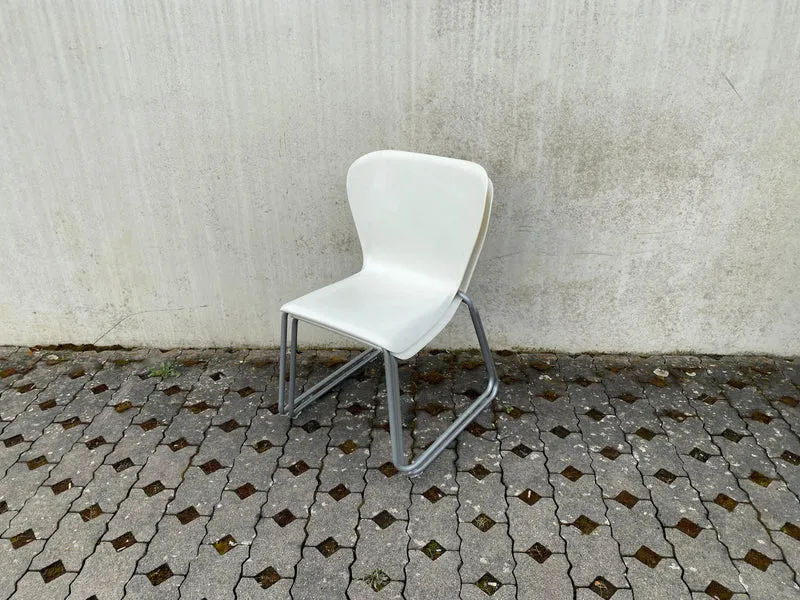 Steelcase Kantinenstuhl Weiß