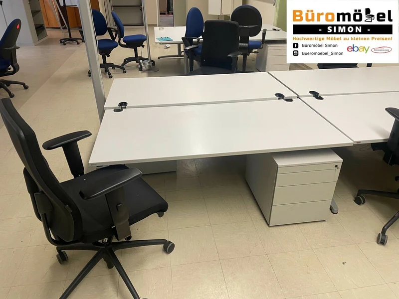 Assmann Schreibtisch Grau