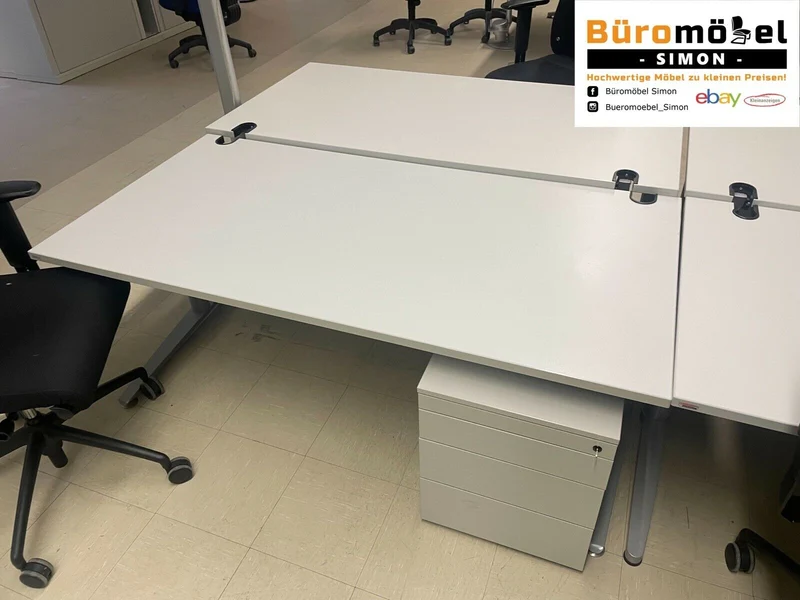 Assmann Schreibtisch Grau