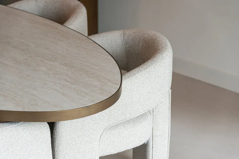 Richmond Interiors Stuhl Belle – Biscotti (Brandschutz)