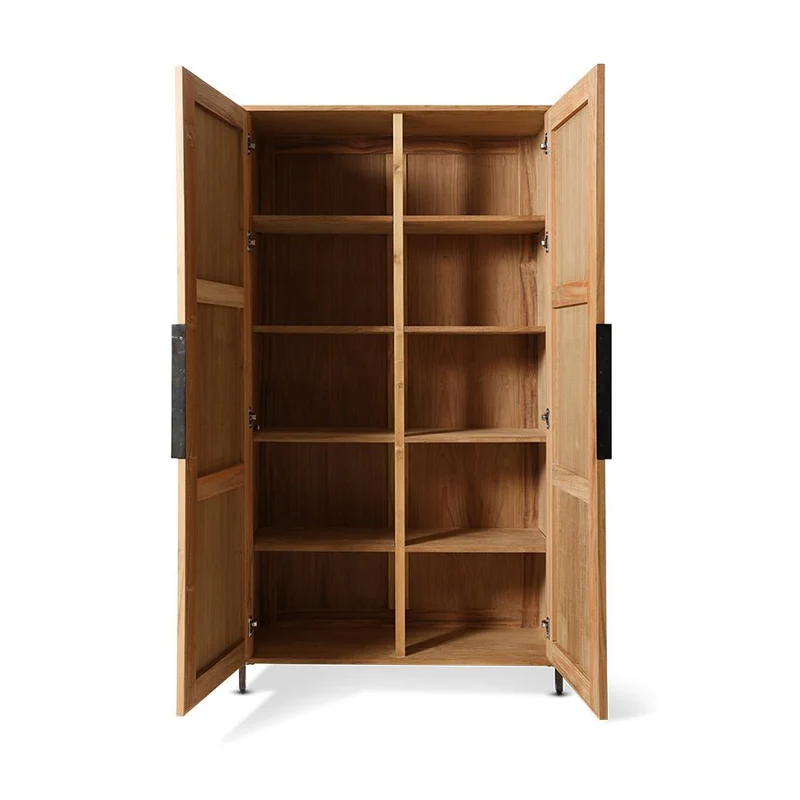 Design Schrank Pioneer aus Rattan - HKliving