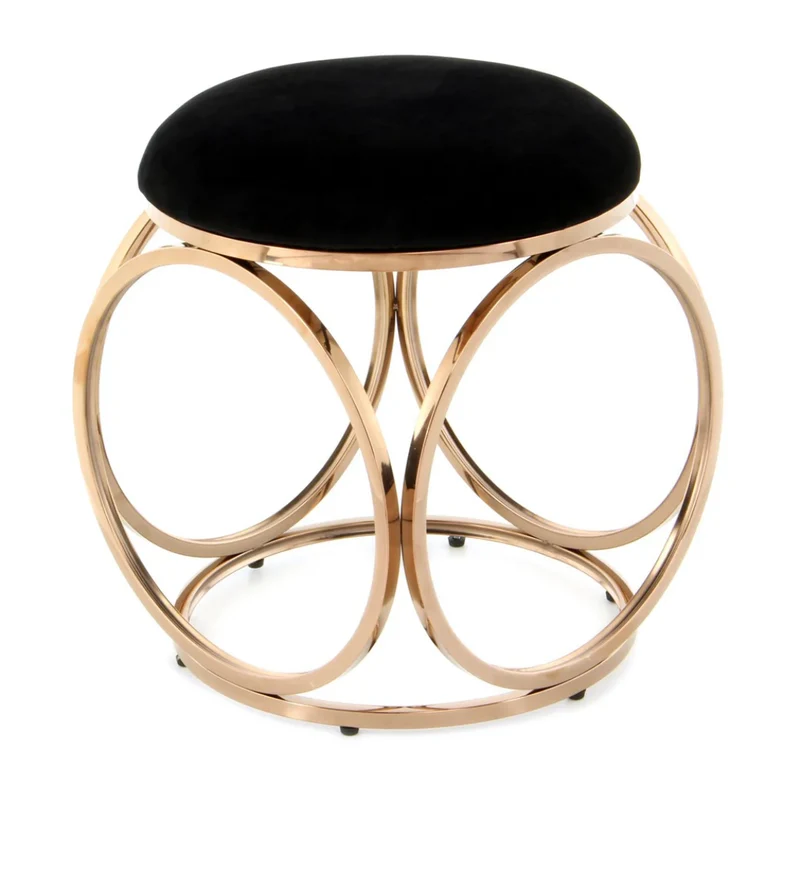 Hocker Lia