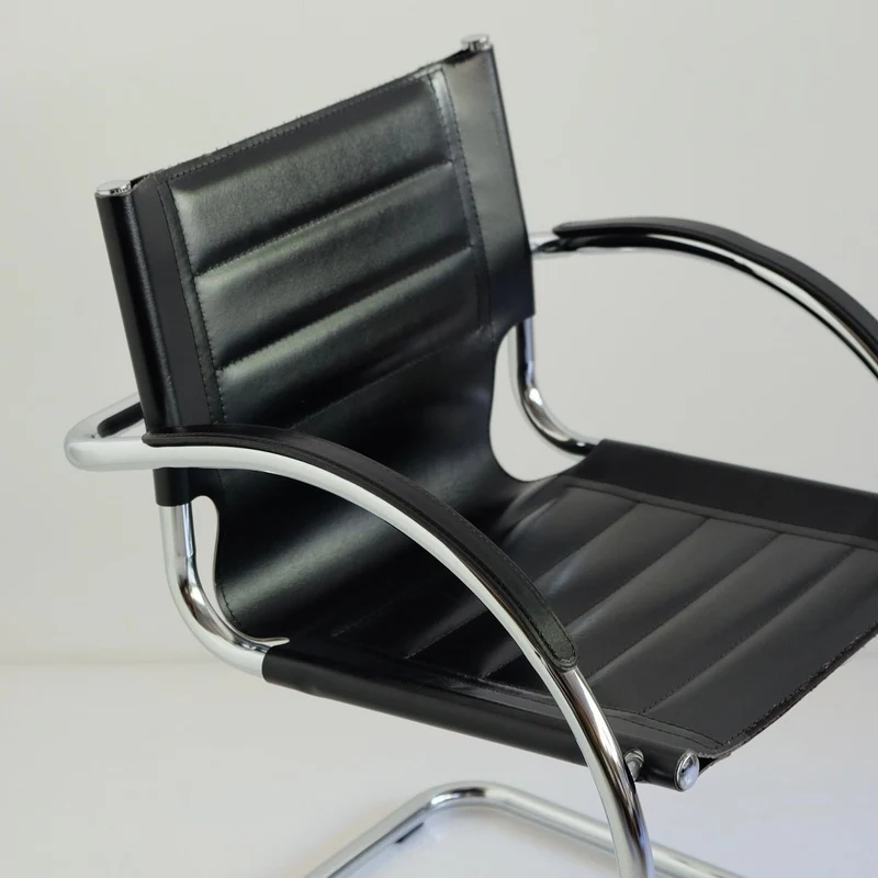 Freischwinger Marcel Breuer Stil schwarzes Leder - Safco