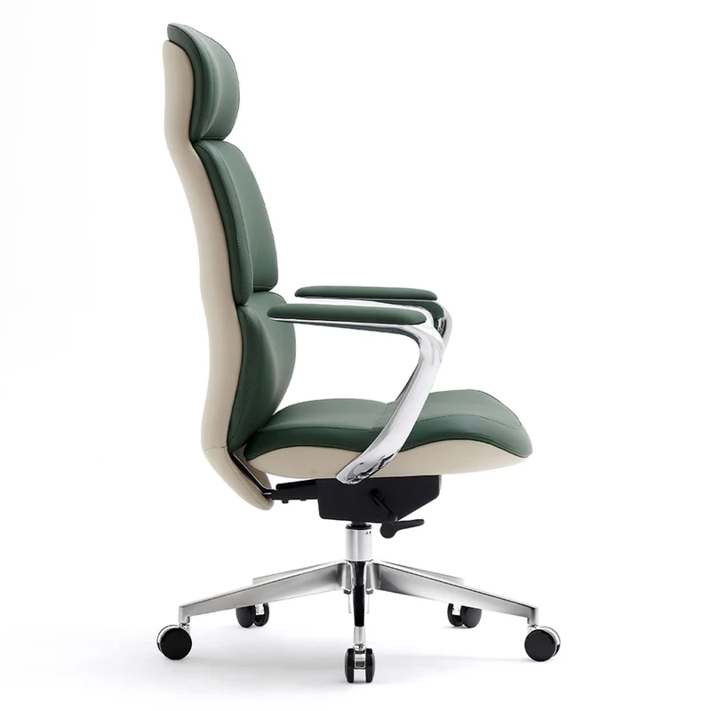 Nolan Lederstuhl mit klassischem Design