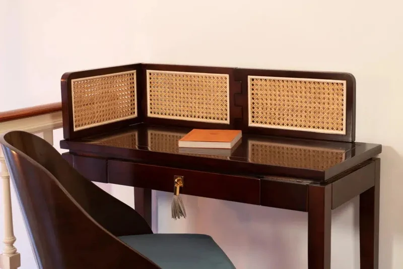 Authentic Models ELEGANCE PANEL, Dark Brown Schreibtisch