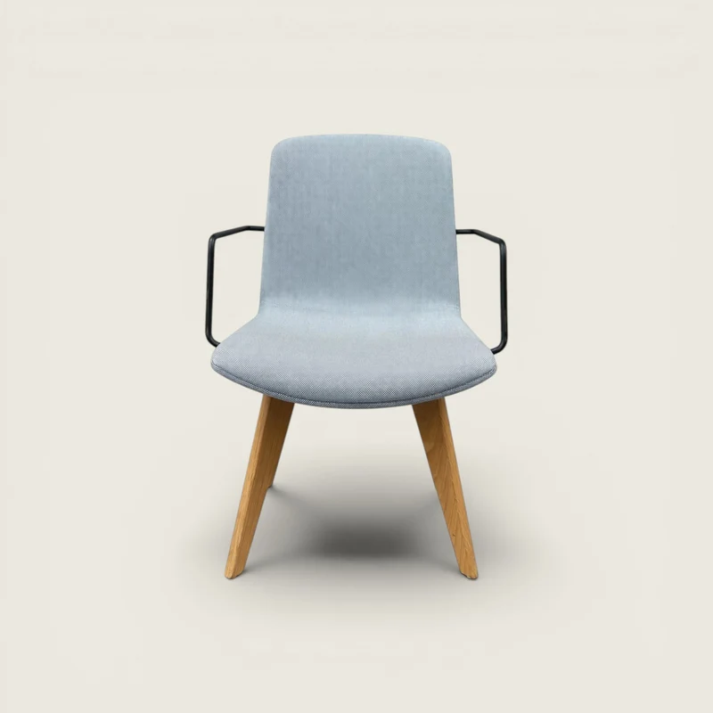 Orangebox: CUBB 03 Visitors Side Chair in Light Blue- Refurbished